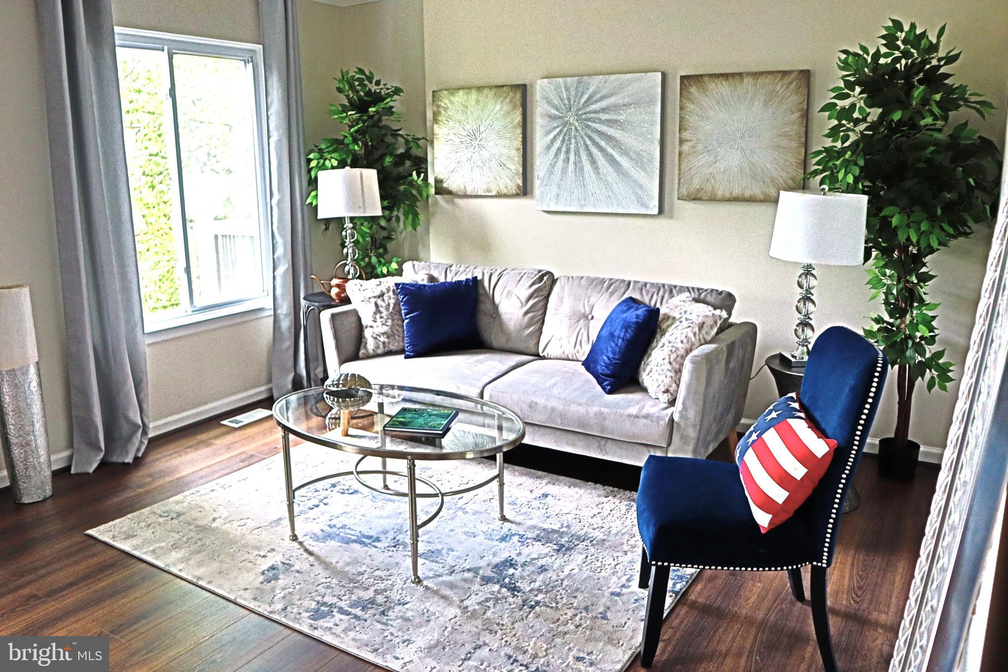 HILLCREST ORCHARDS - Residential