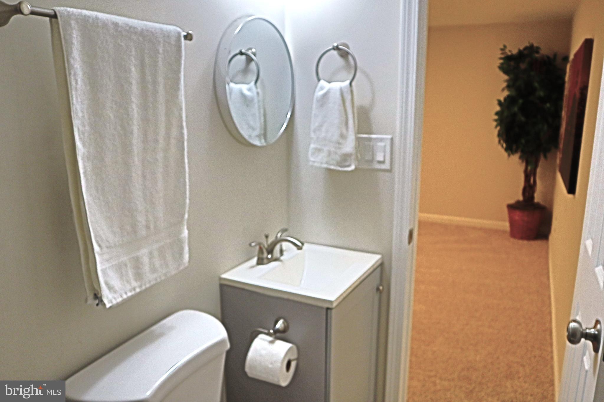 HILLCREST ORCHARDS - Residential