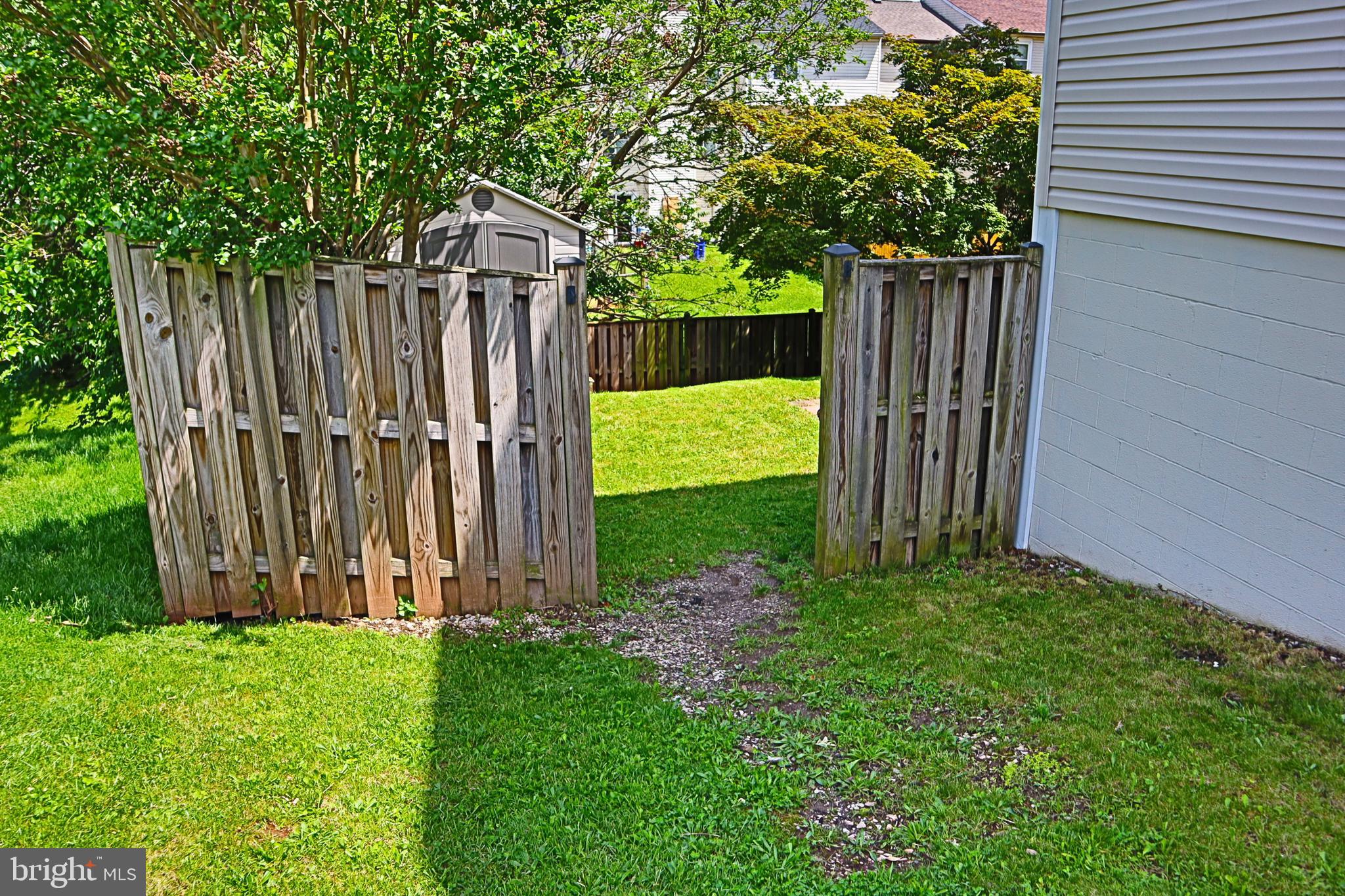 HILLCREST ORCHARDS - Residential