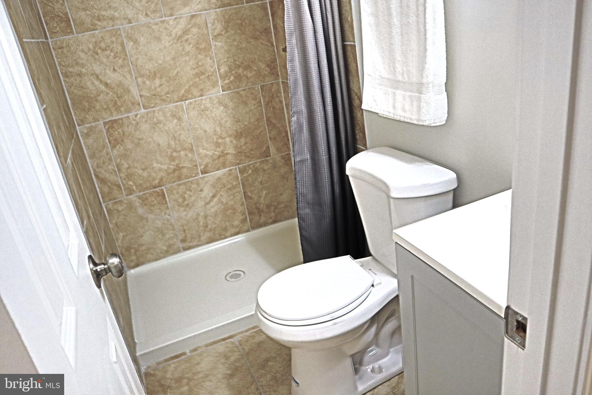 HILLCREST ORCHARDS - Residential