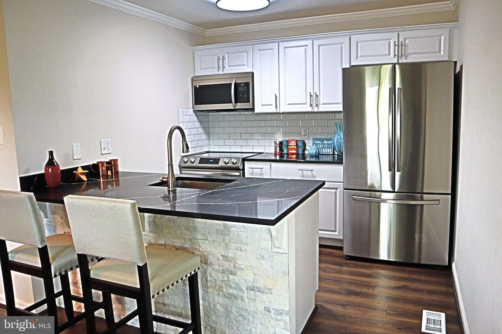 HILLCREST ORCHARDS - Residential