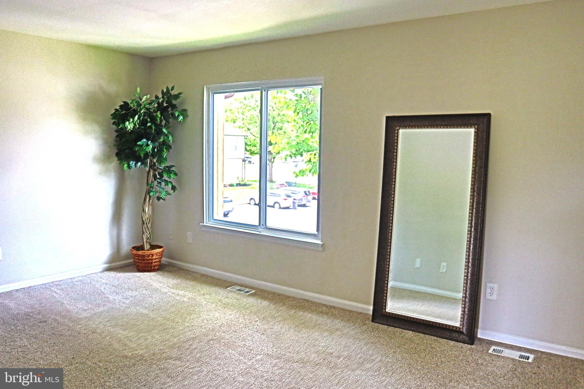 HILLCREST ORCHARDS - Residential