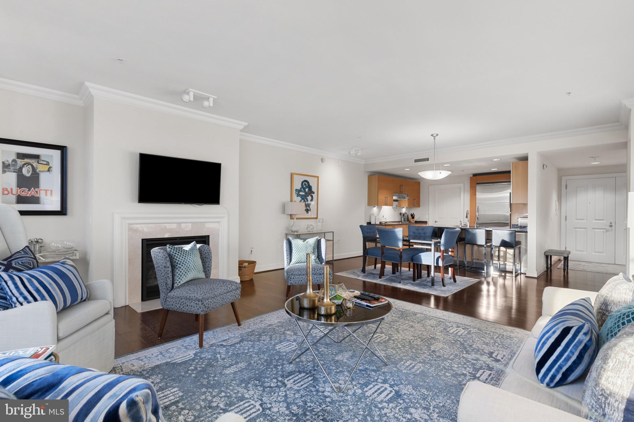 THE RITZ-CARLTON RESIDENCES - Residential Lease