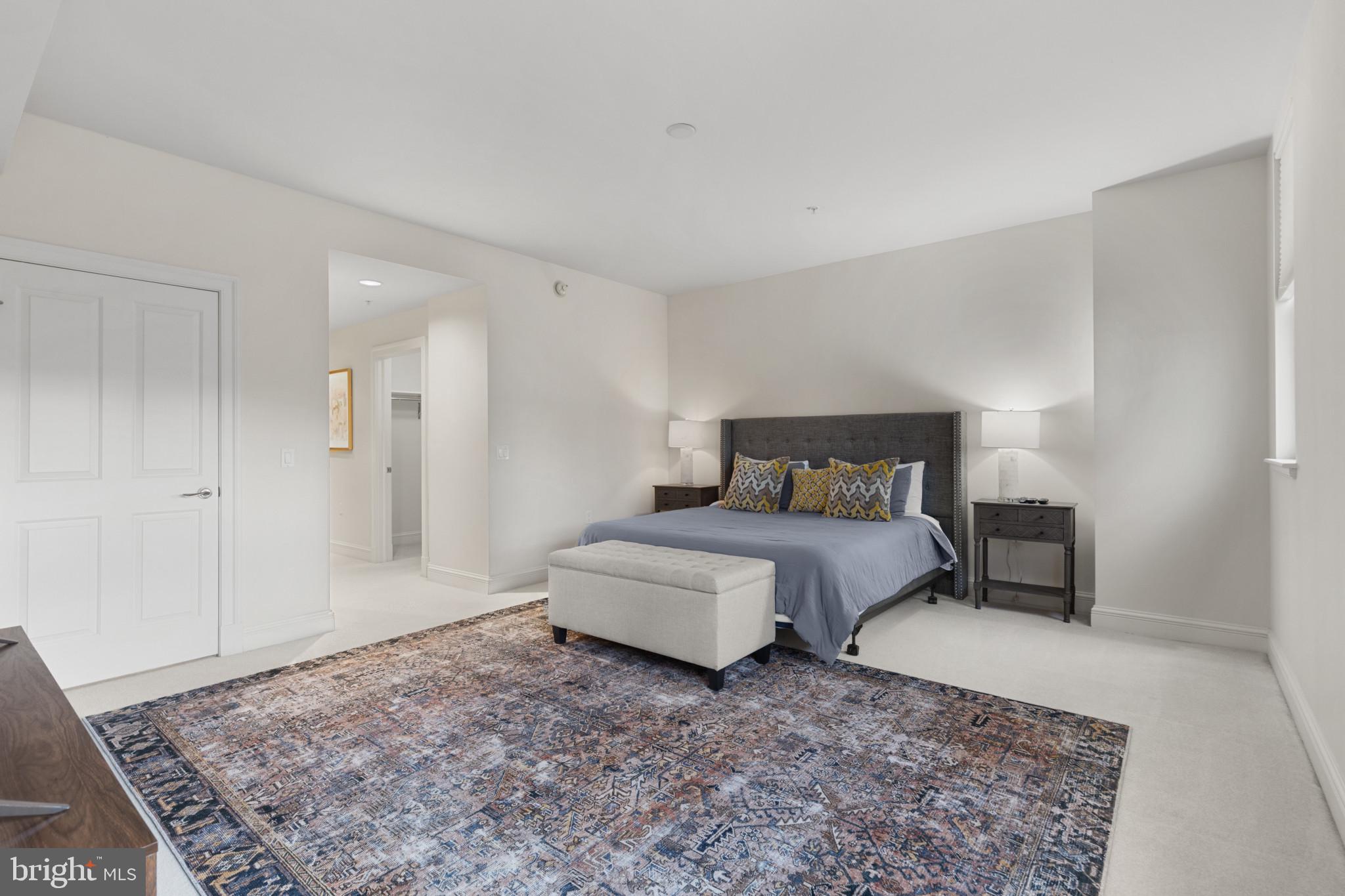 THE RITZ-CARLTON RESIDENCES - Residential Lease