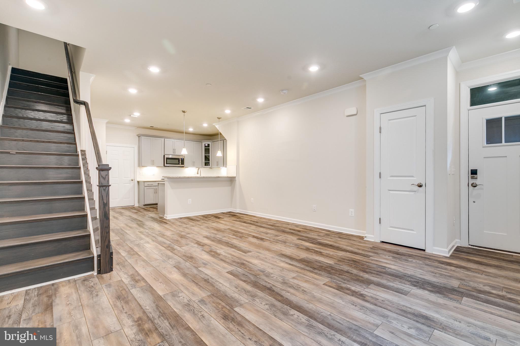 KINCORA - Residential Lease