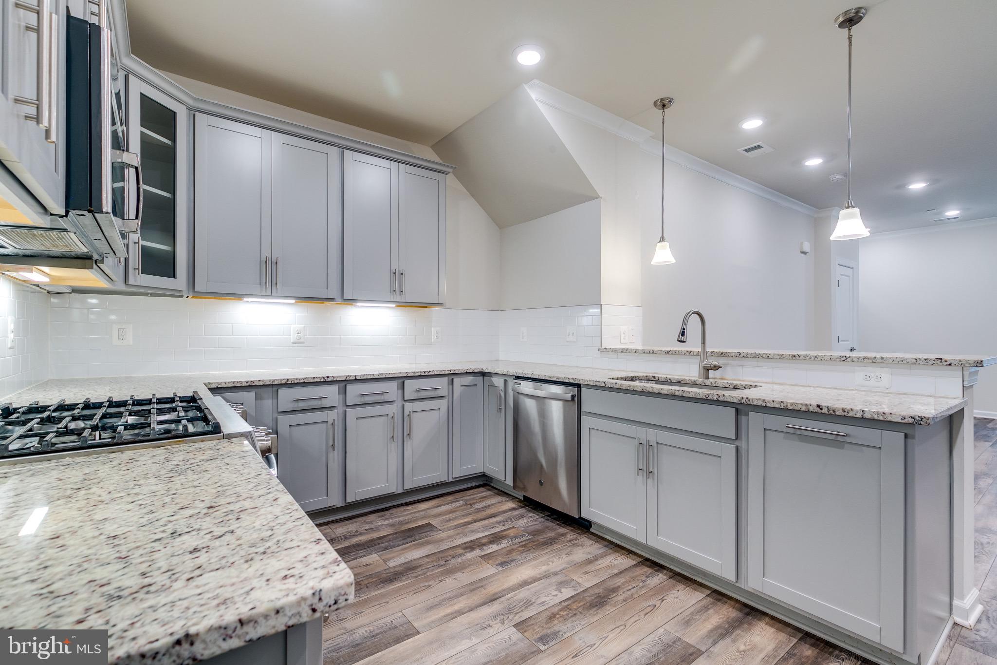 KINCORA - Residential Lease