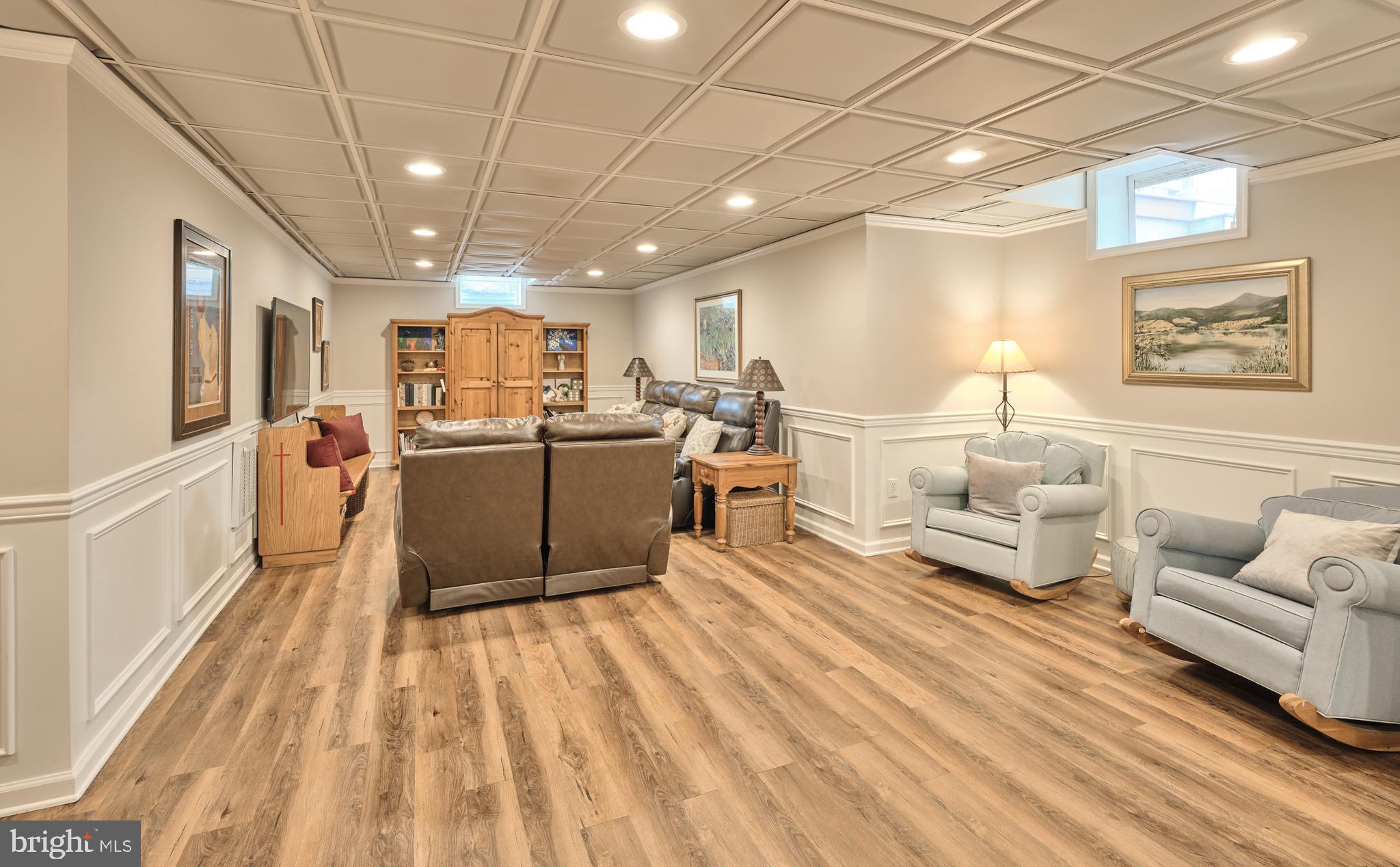 DEVONSHIRE ESTATES - Residential