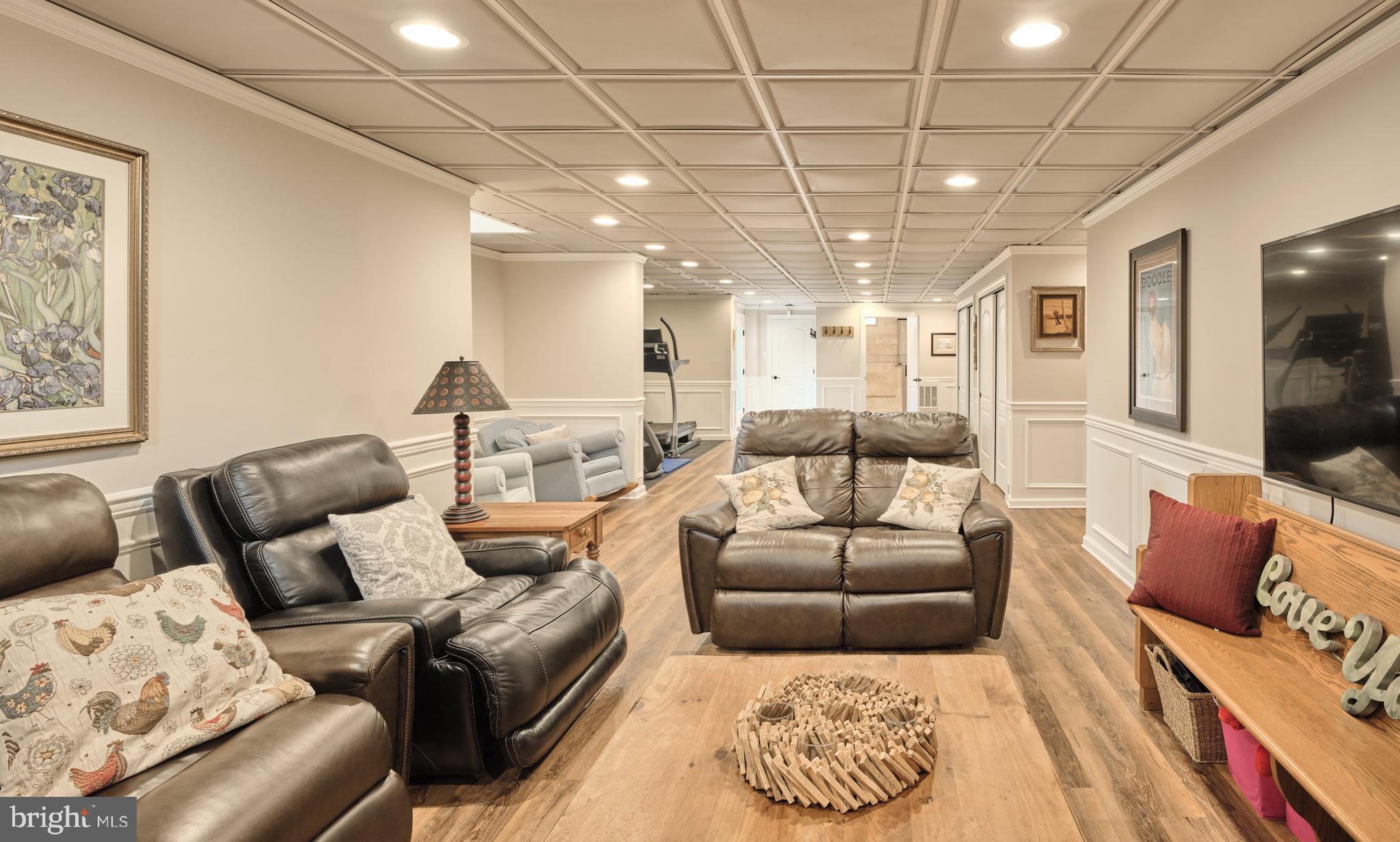 DEVONSHIRE ESTATES - Residential