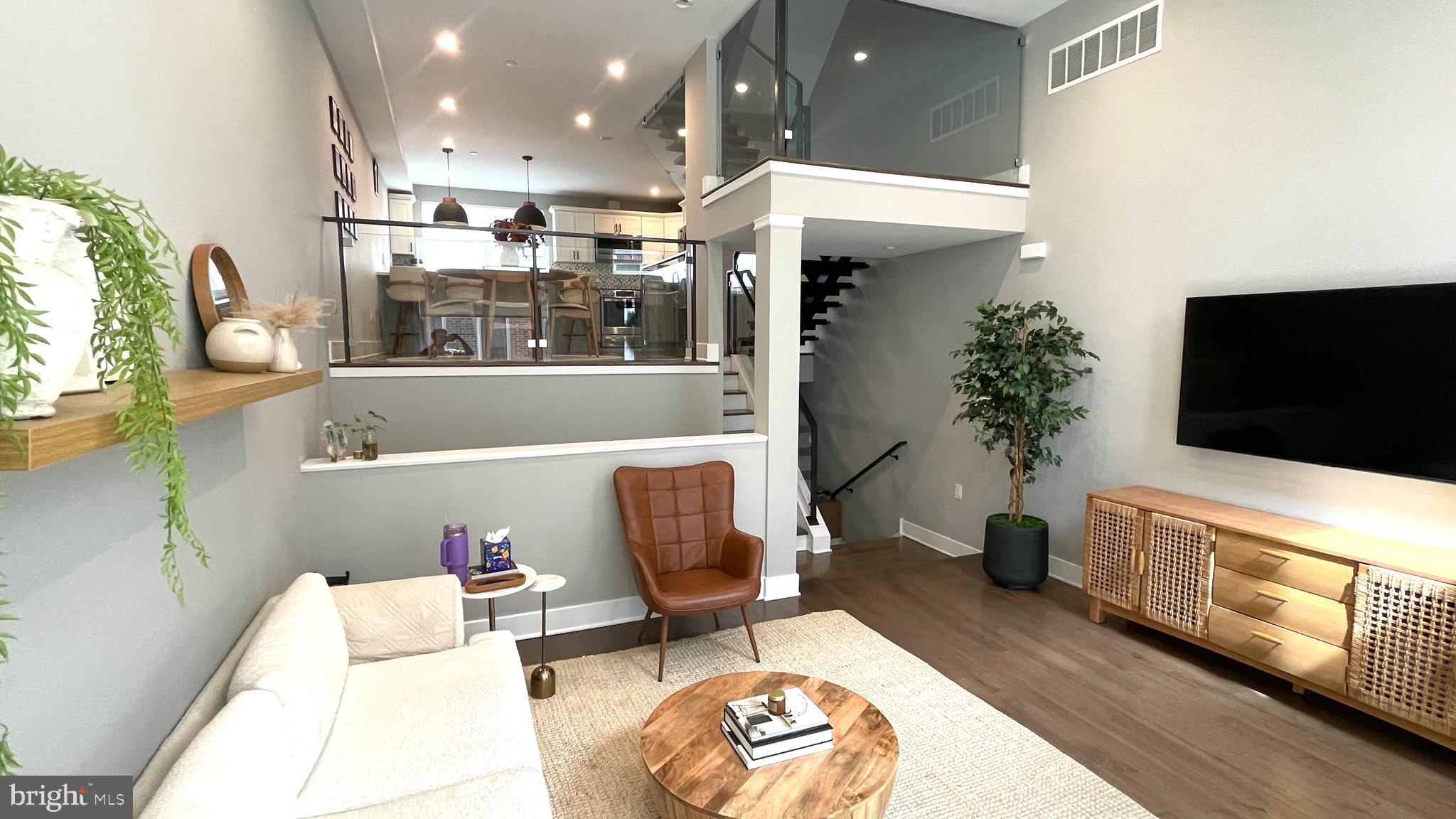 POINT BREEZE - Residential Lease