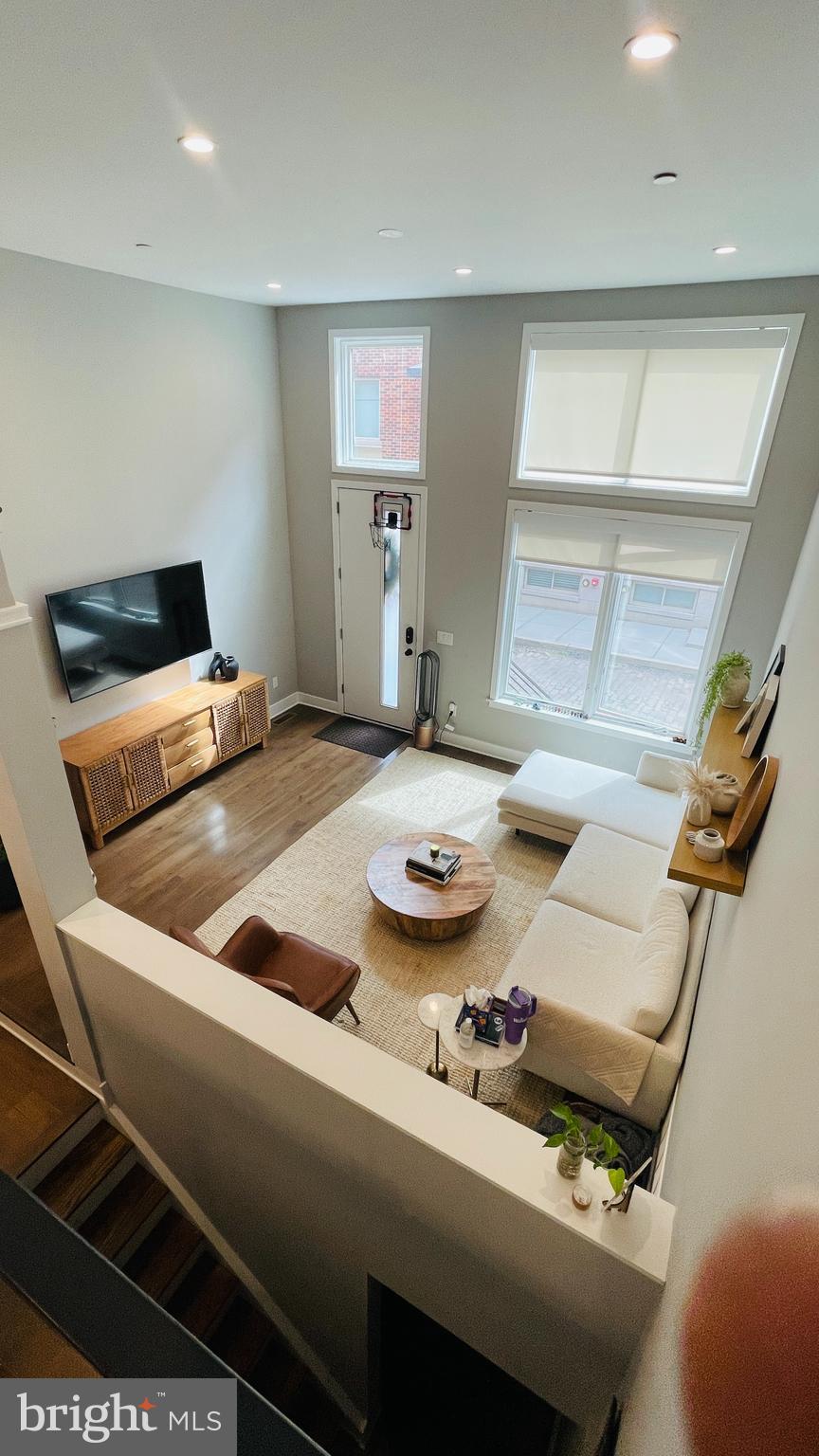 POINT BREEZE - Residential Lease