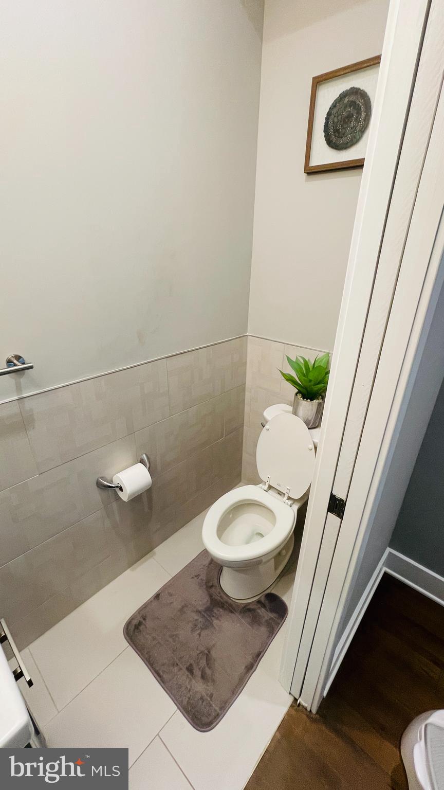 POINT BREEZE - Residential Lease