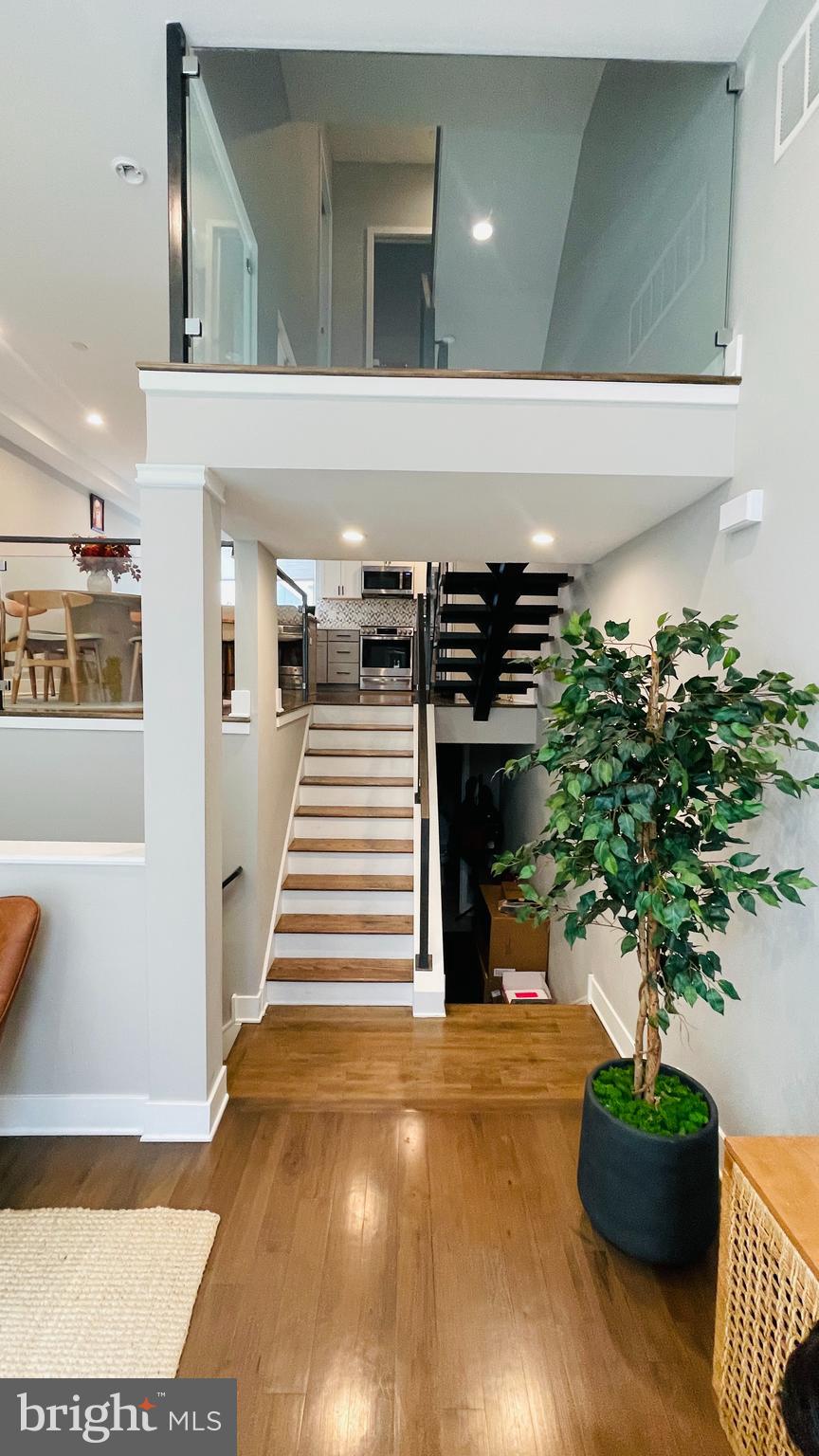 POINT BREEZE - Residential Lease