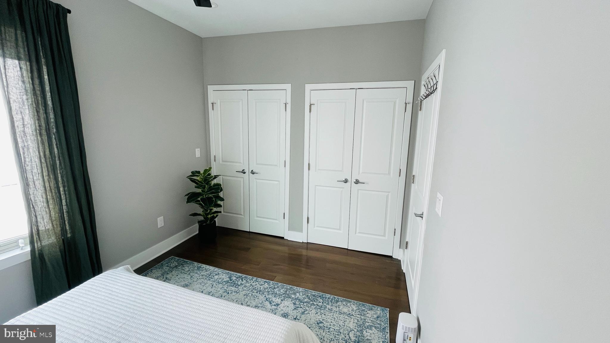 POINT BREEZE - Residential Lease