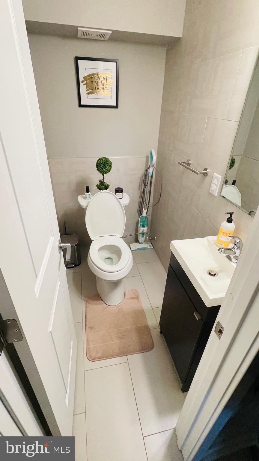 POINT BREEZE - Residential Lease