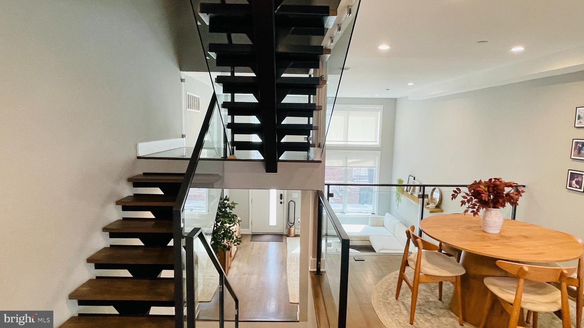 POINT BREEZE - Residential Lease