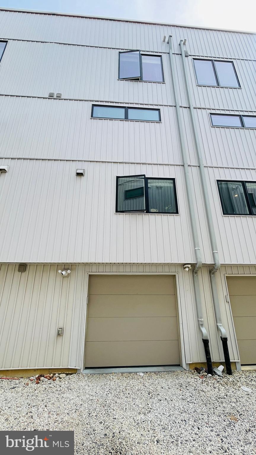 POINT BREEZE - Residential Lease