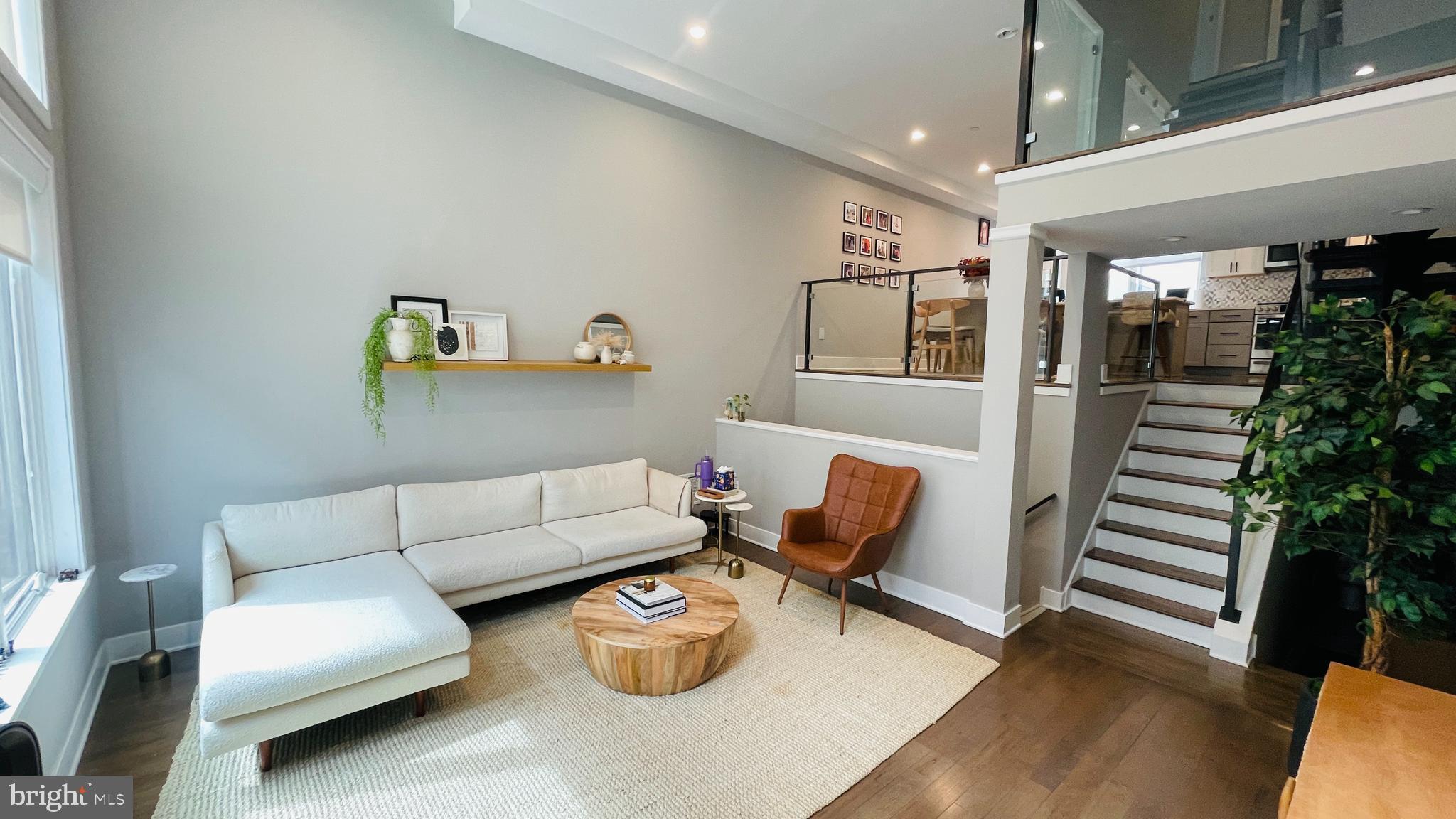 POINT BREEZE - Residential Lease