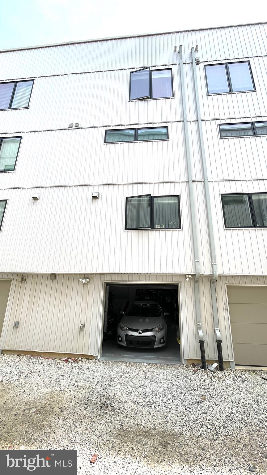 POINT BREEZE - Residential Lease