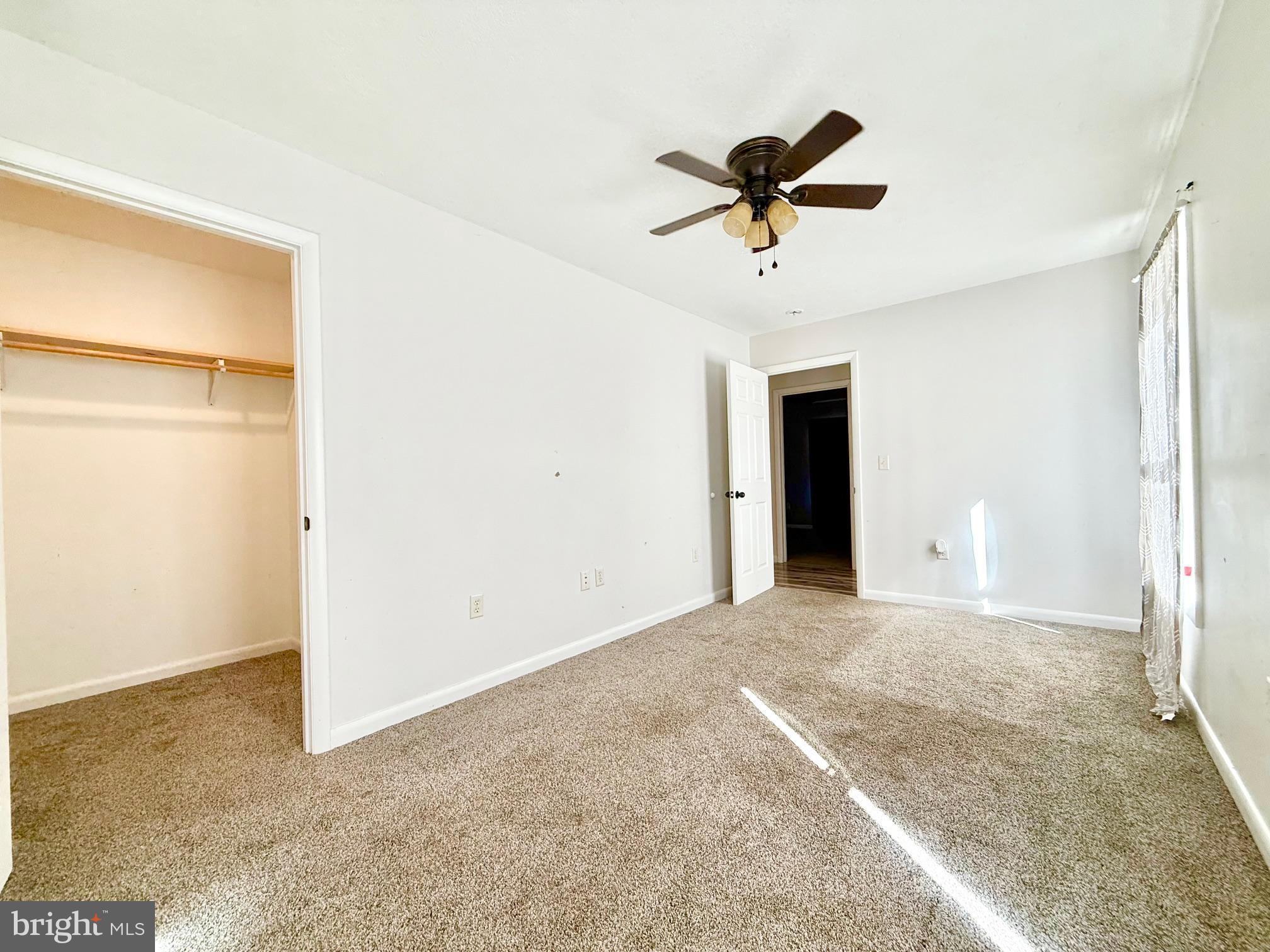 ASHTON WOODS - Residential