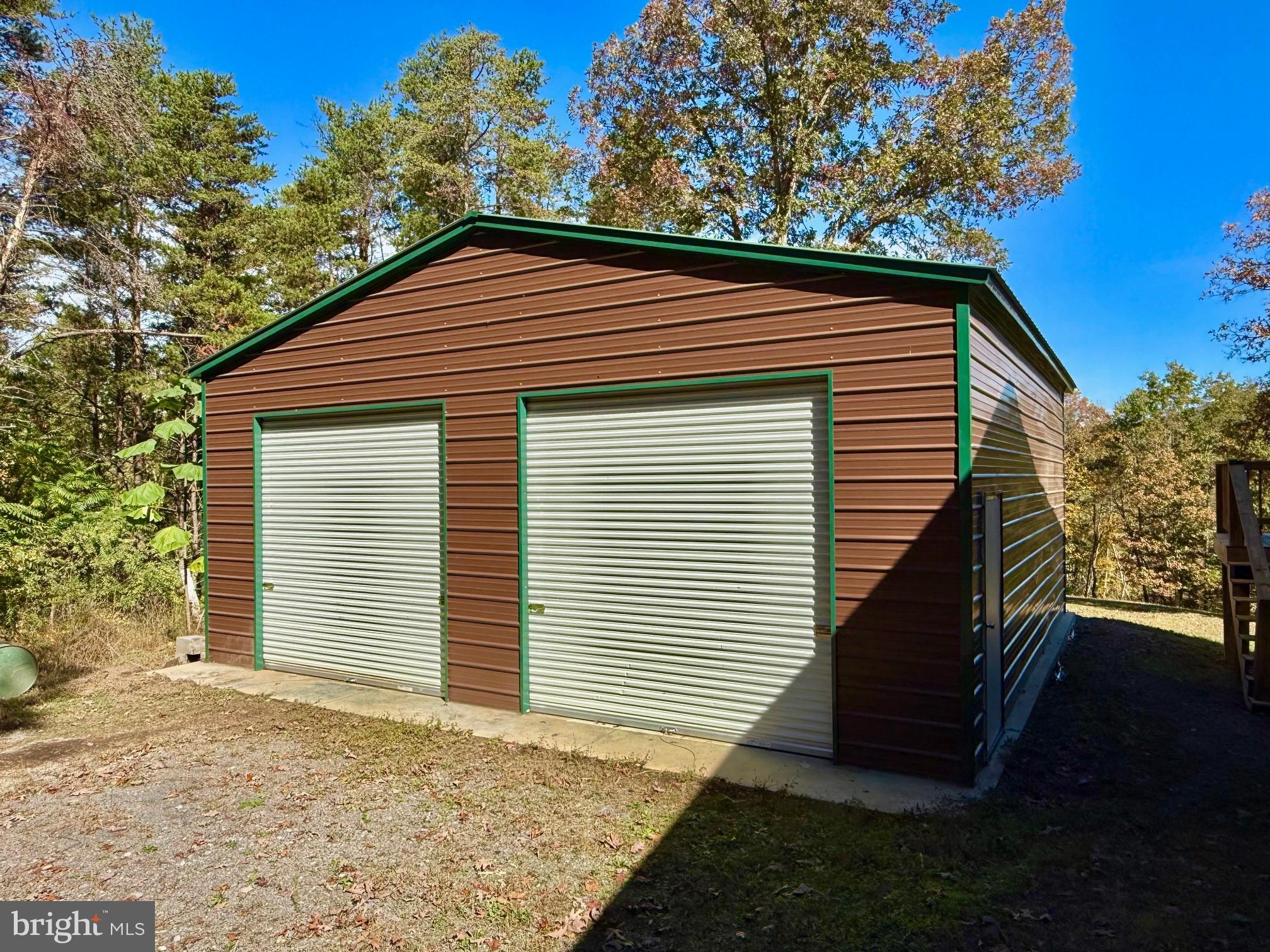 ASHTON WOODS - Residential