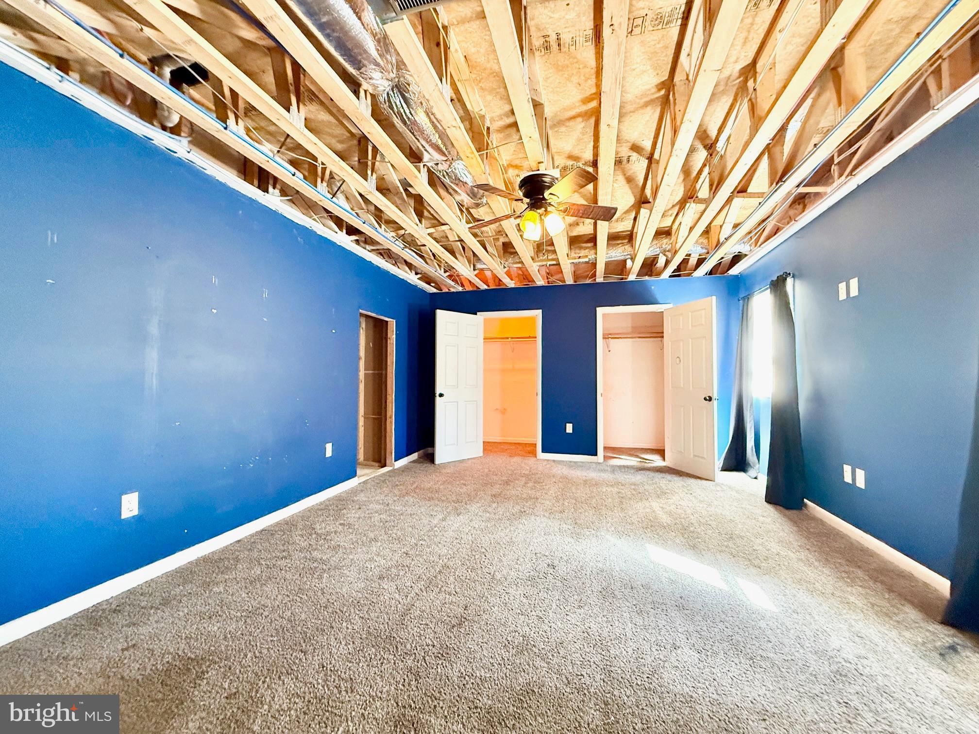 ASHTON WOODS - Residential