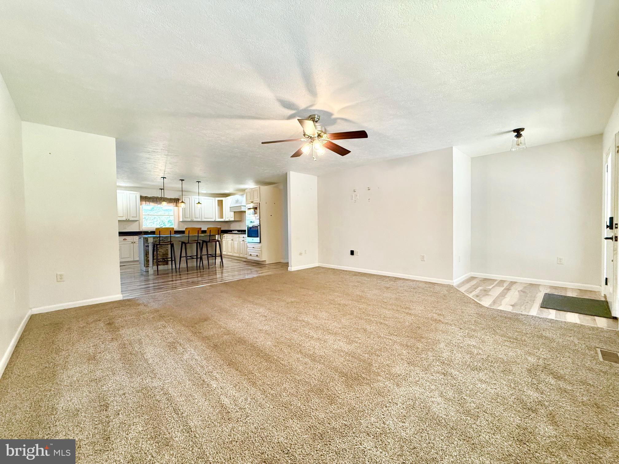 ASHTON WOODS - Residential