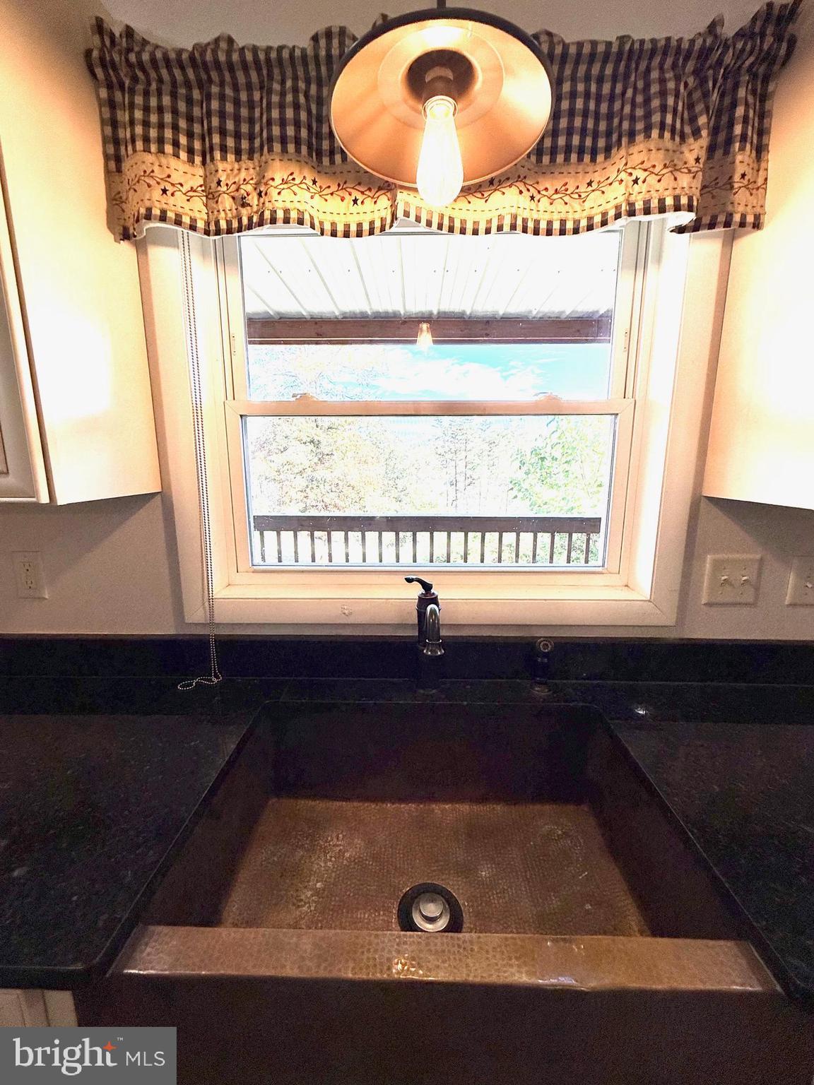 ASHTON WOODS - Residential