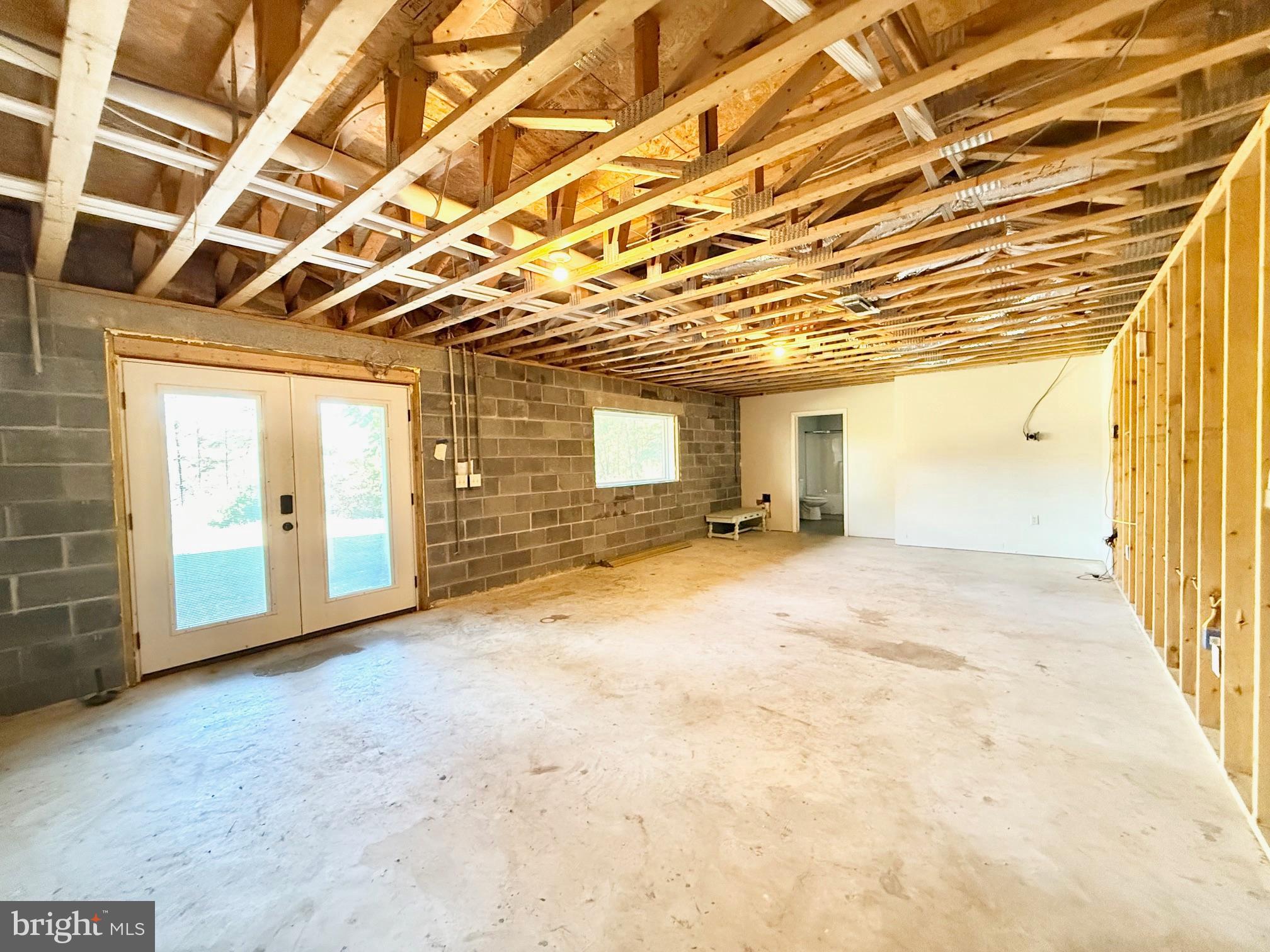 ASHTON WOODS - Residential