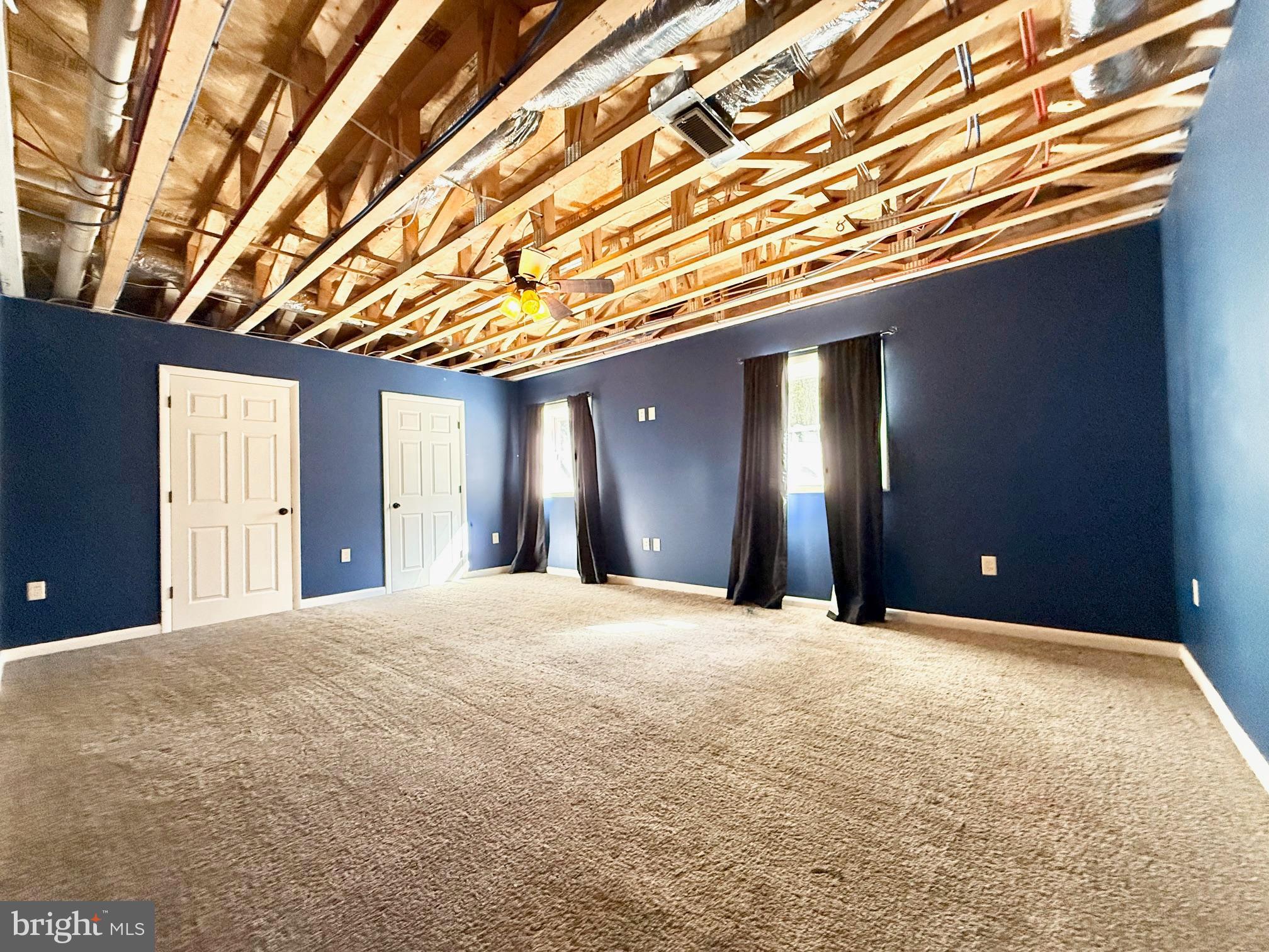 ASHTON WOODS - Residential