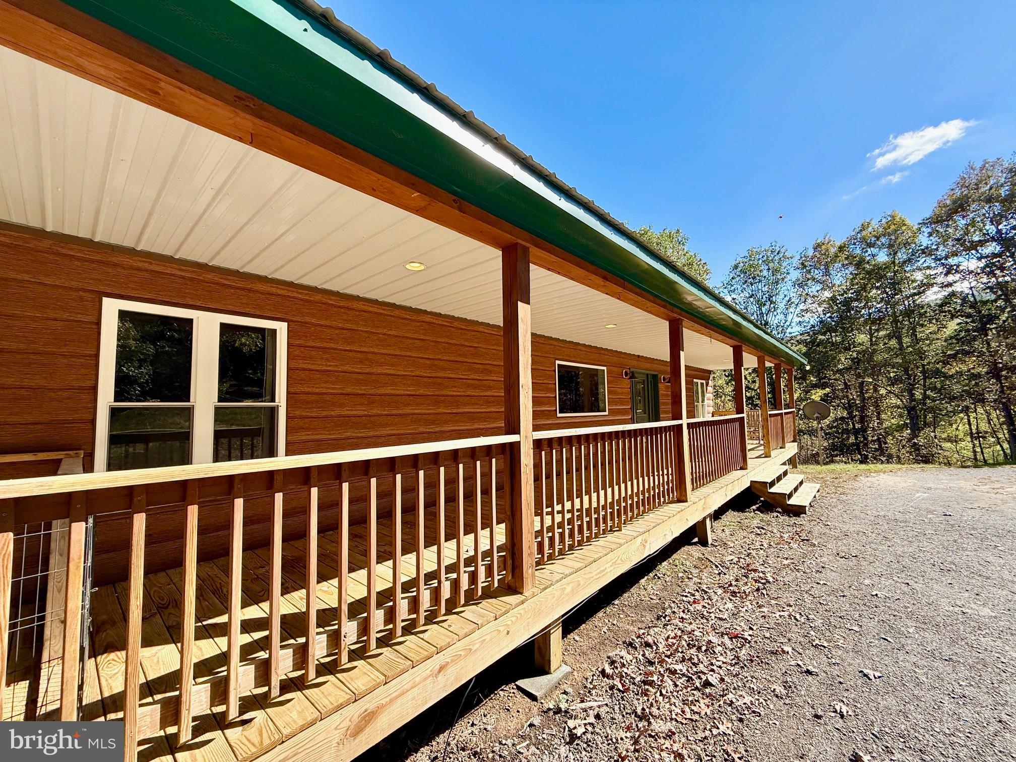 ASHTON WOODS - Residential