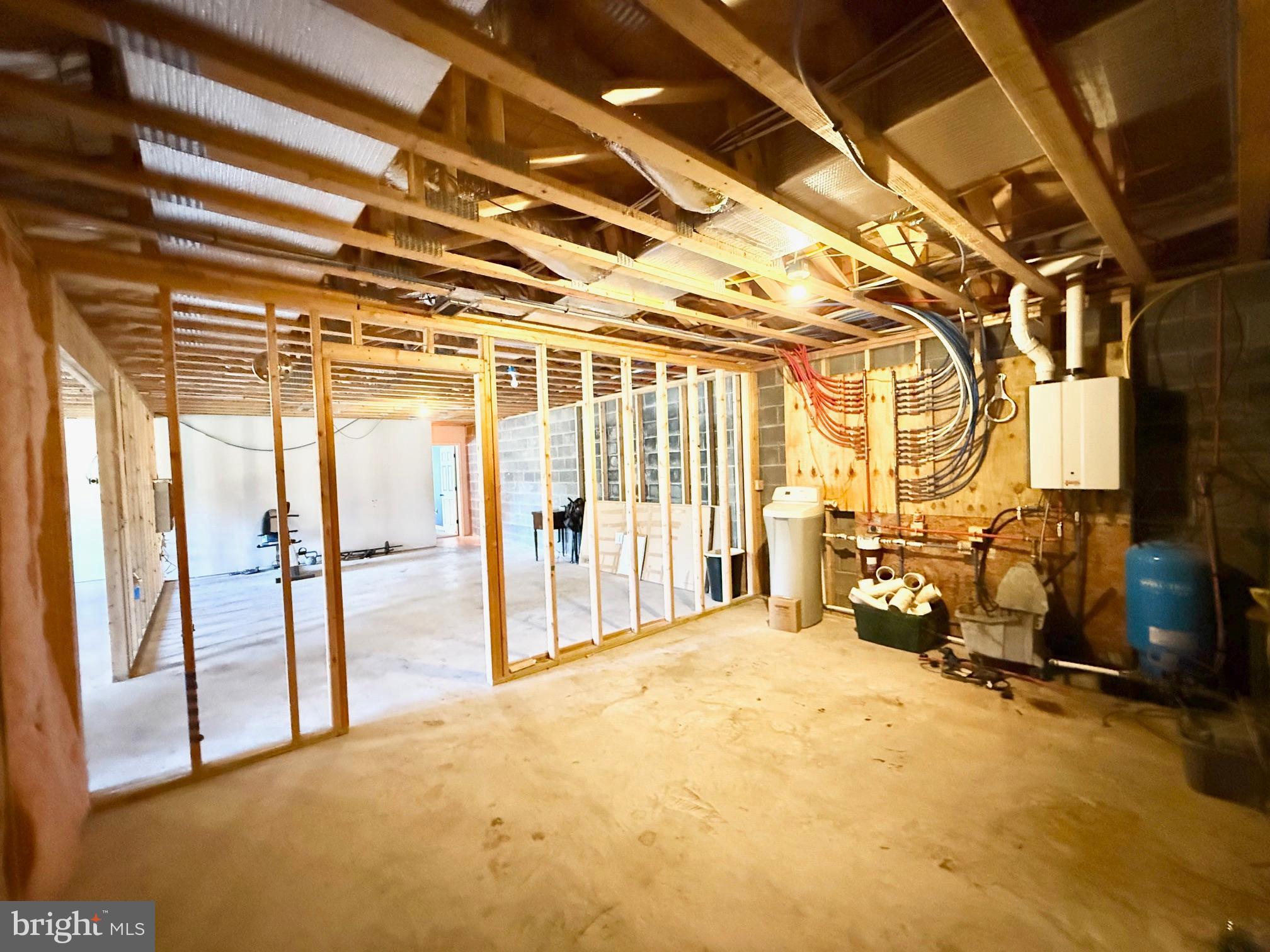 ASHTON WOODS - Residential