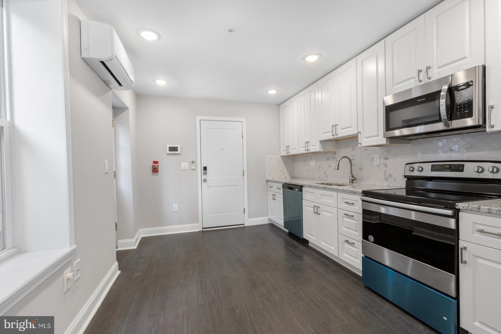 MANTUA - Residential Lease