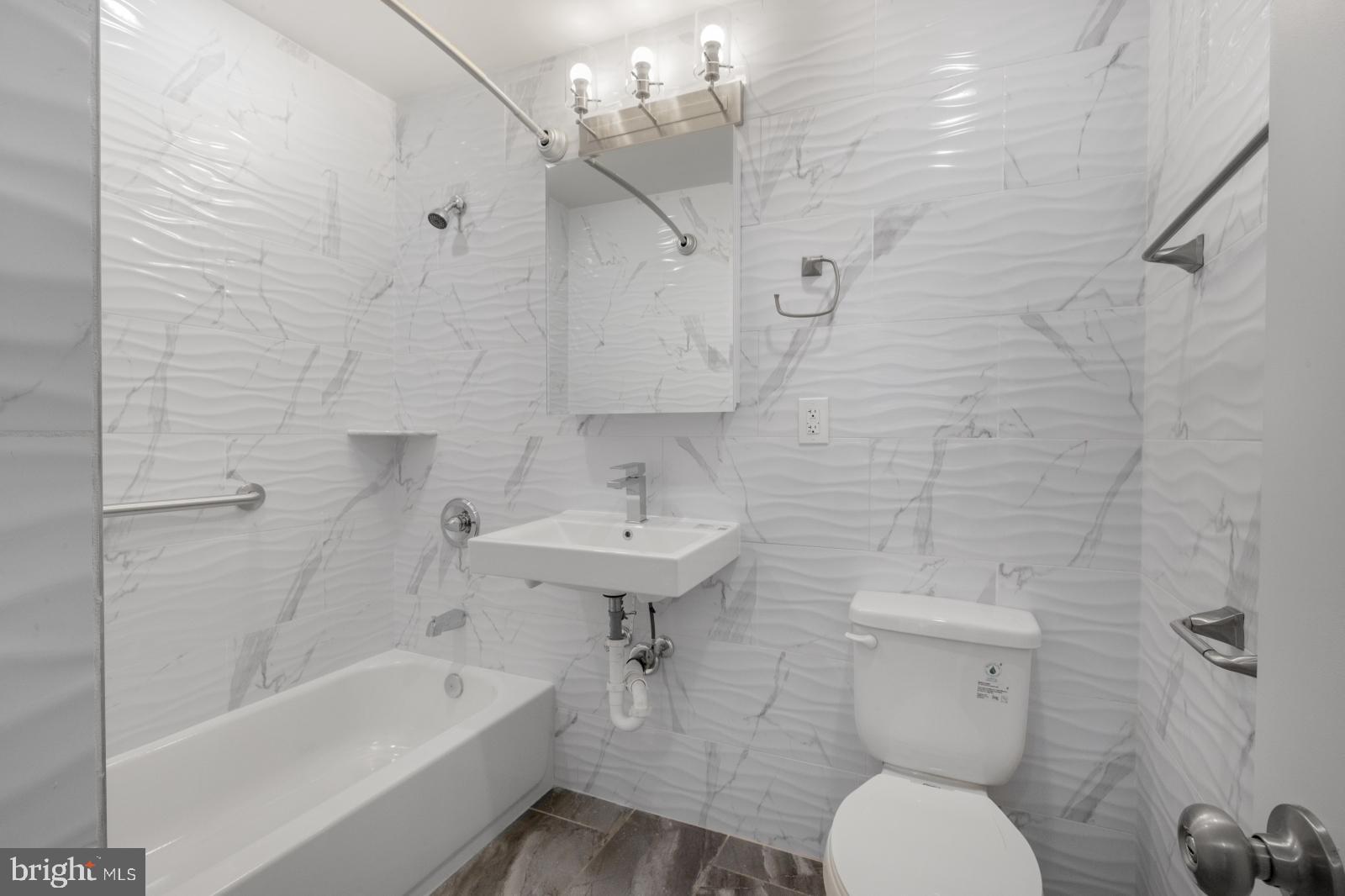 MANTUA - Residential Lease