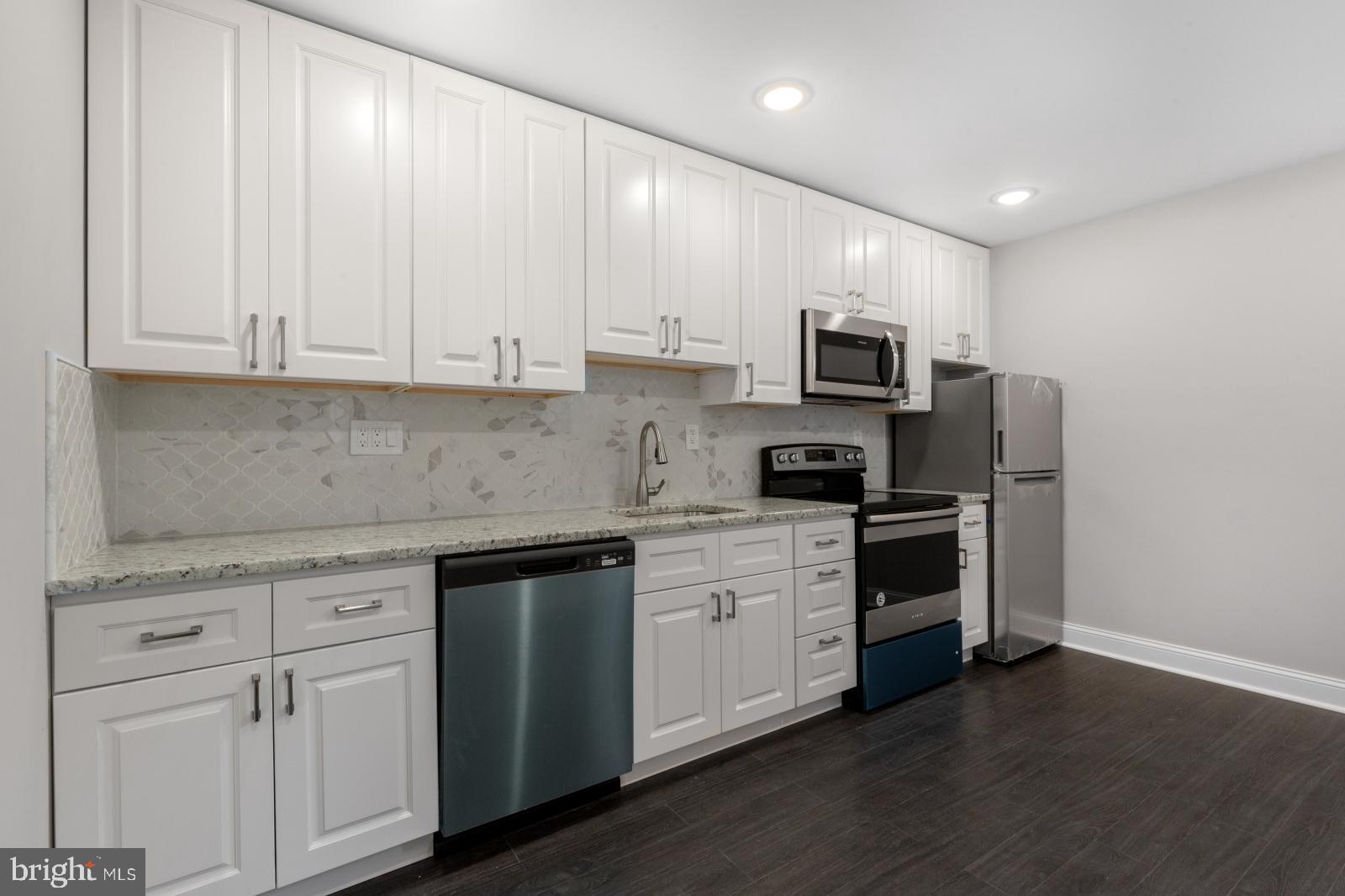 MANTUA - Residential Lease