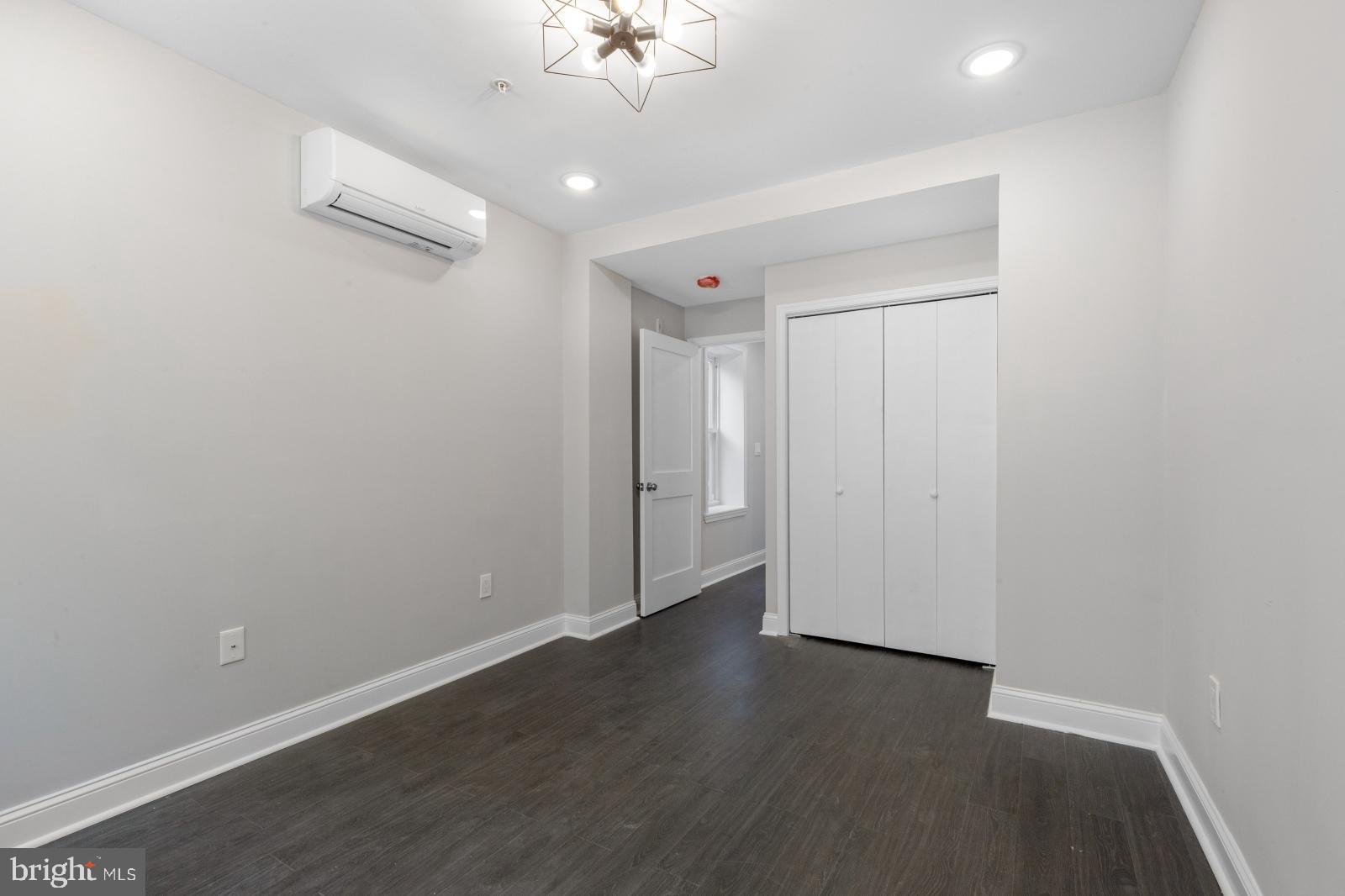 MANTUA - Residential Lease