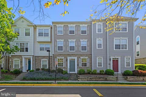 Photo of 21792 Jarvis Square, ASHBURN, VA 20147 (MLS # VALO2133132)