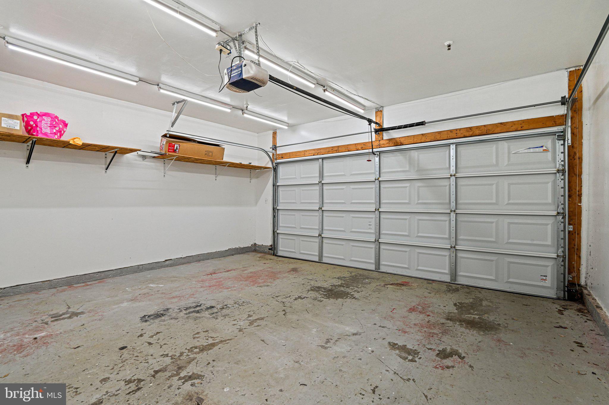 21792 JARVIS SQUARE