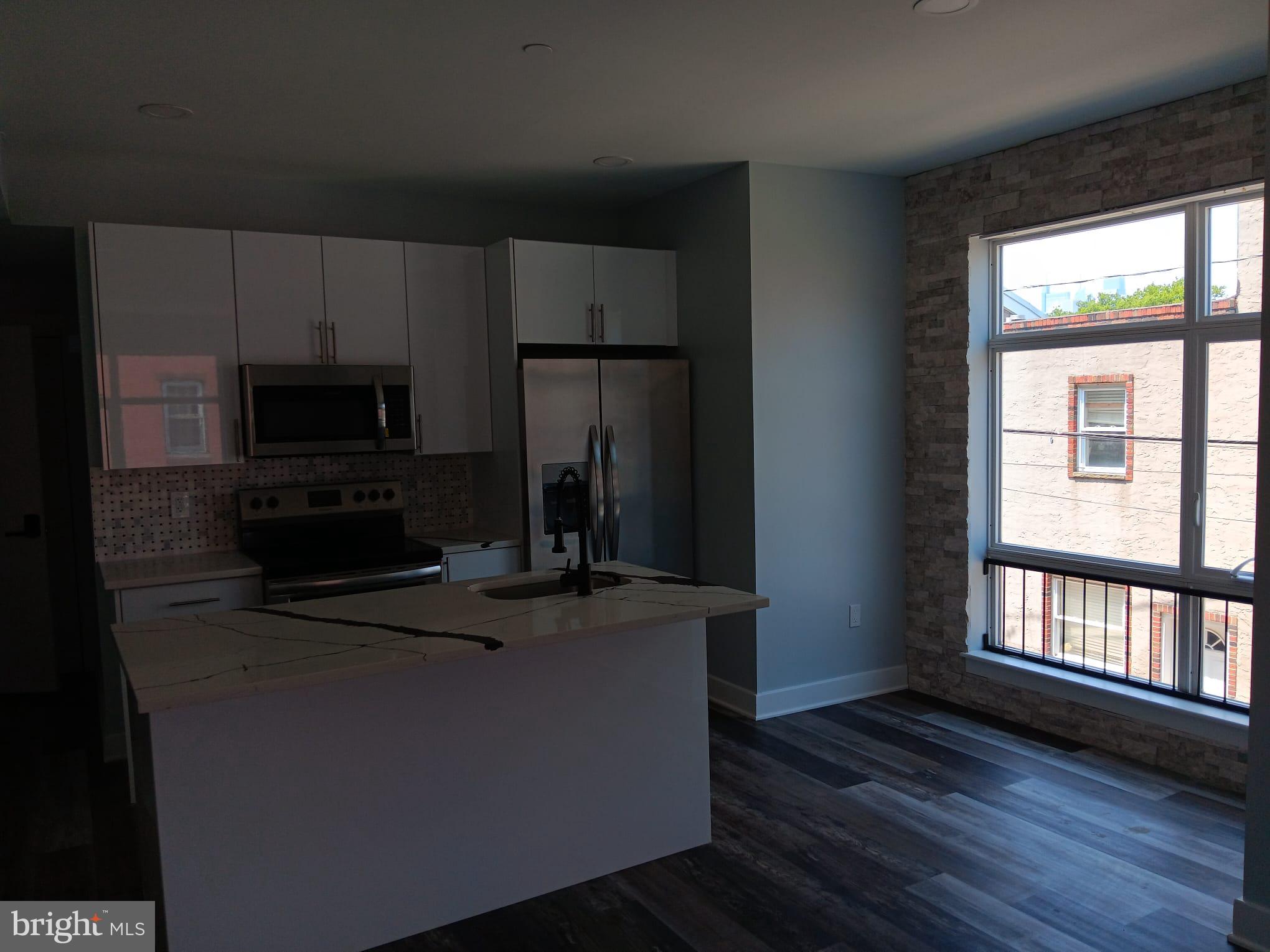 DICKINSON NARROWS - Residential Lease