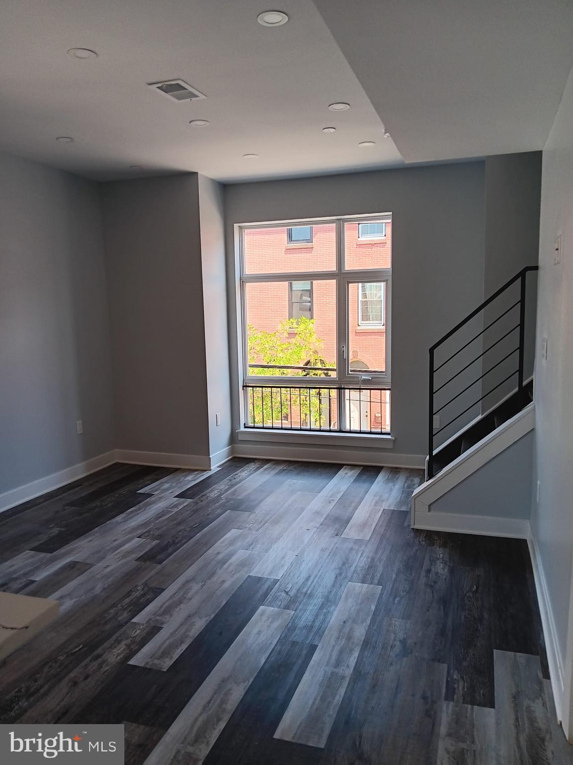 DICKINSON NARROWS - Residential Lease