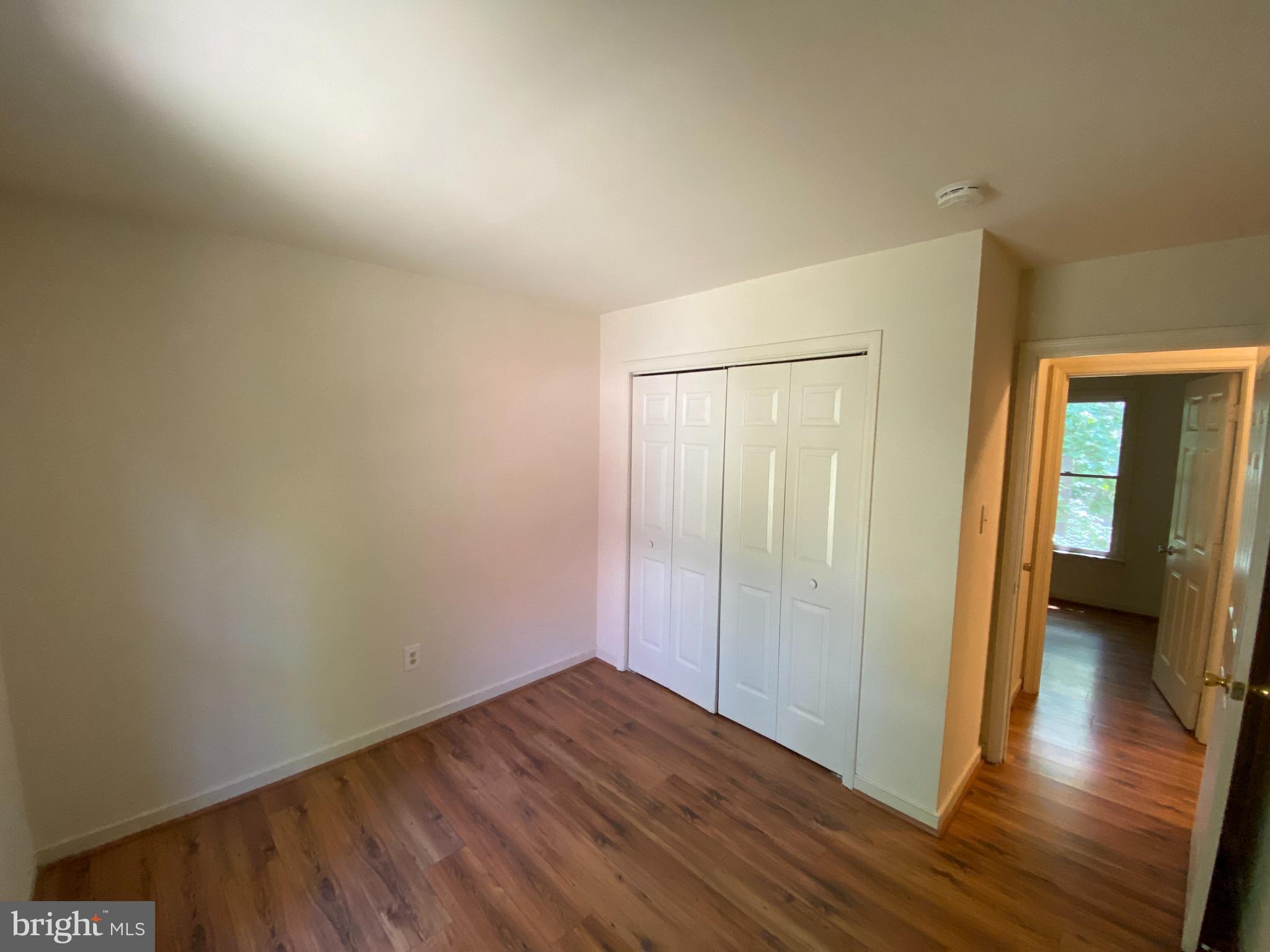 LAKE LAND OR - Residential Lease