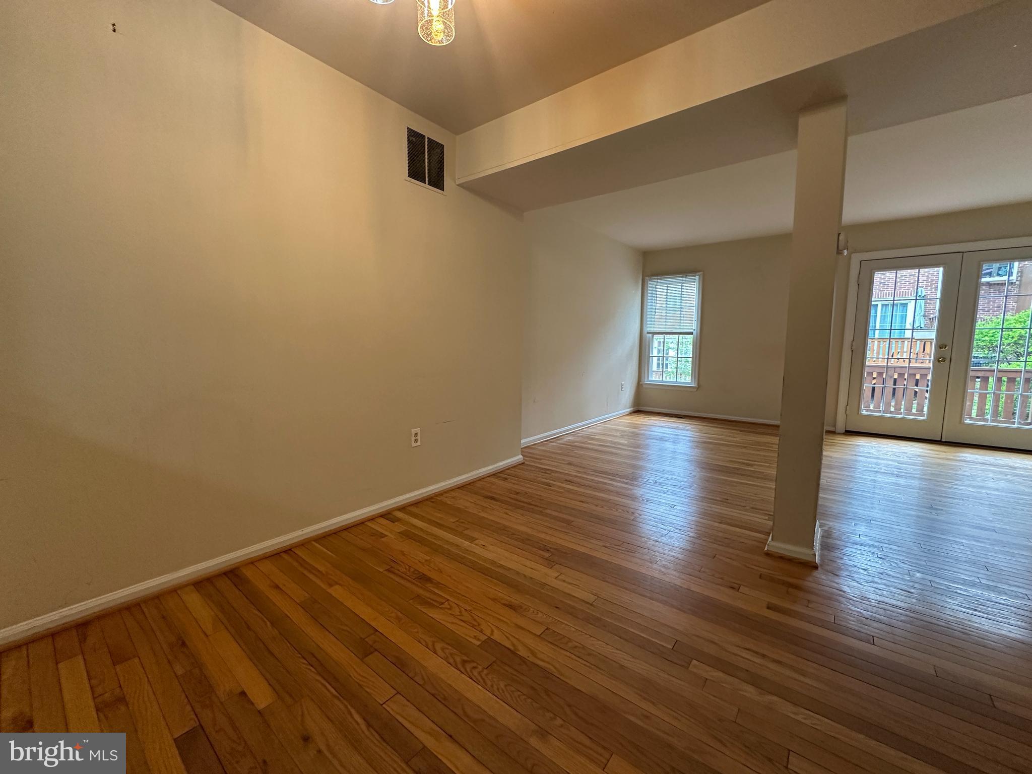 2524 S WALTER REED DRIVE S D