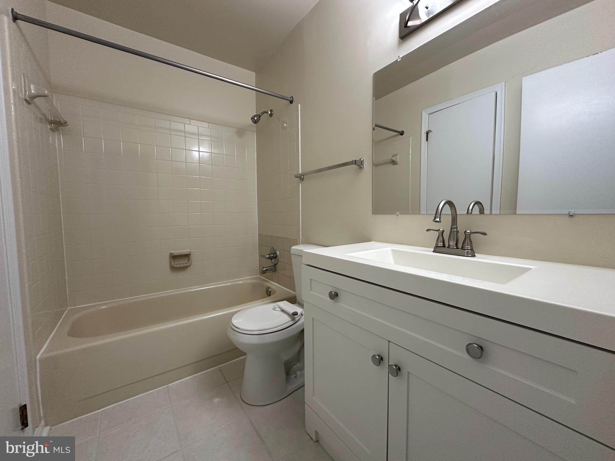 WINDGATE II - Residential Lease