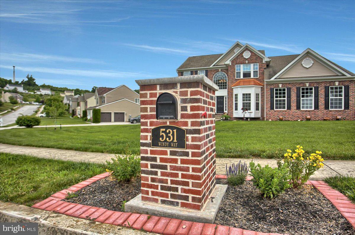 BRIARCLIFF - Residential