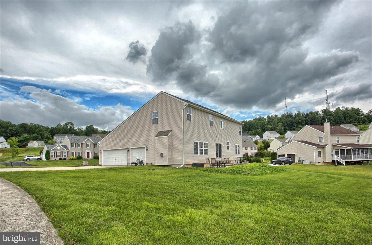 BRIARCLIFF - Residential