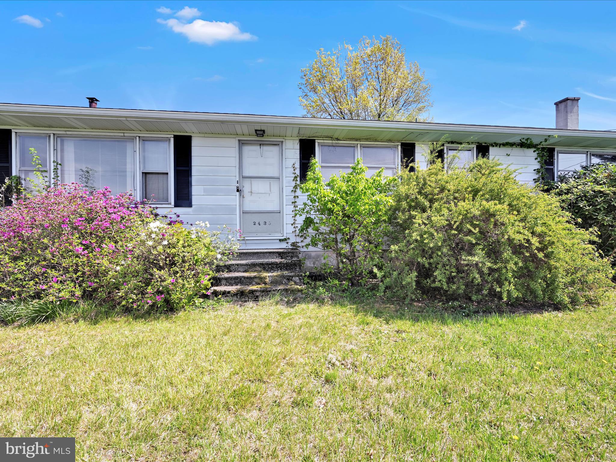 2430 NEW HANOVER SQUARE ROAD