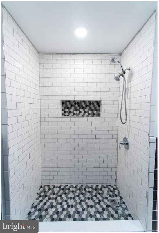 WEST PASSYUNK - Residential Lease