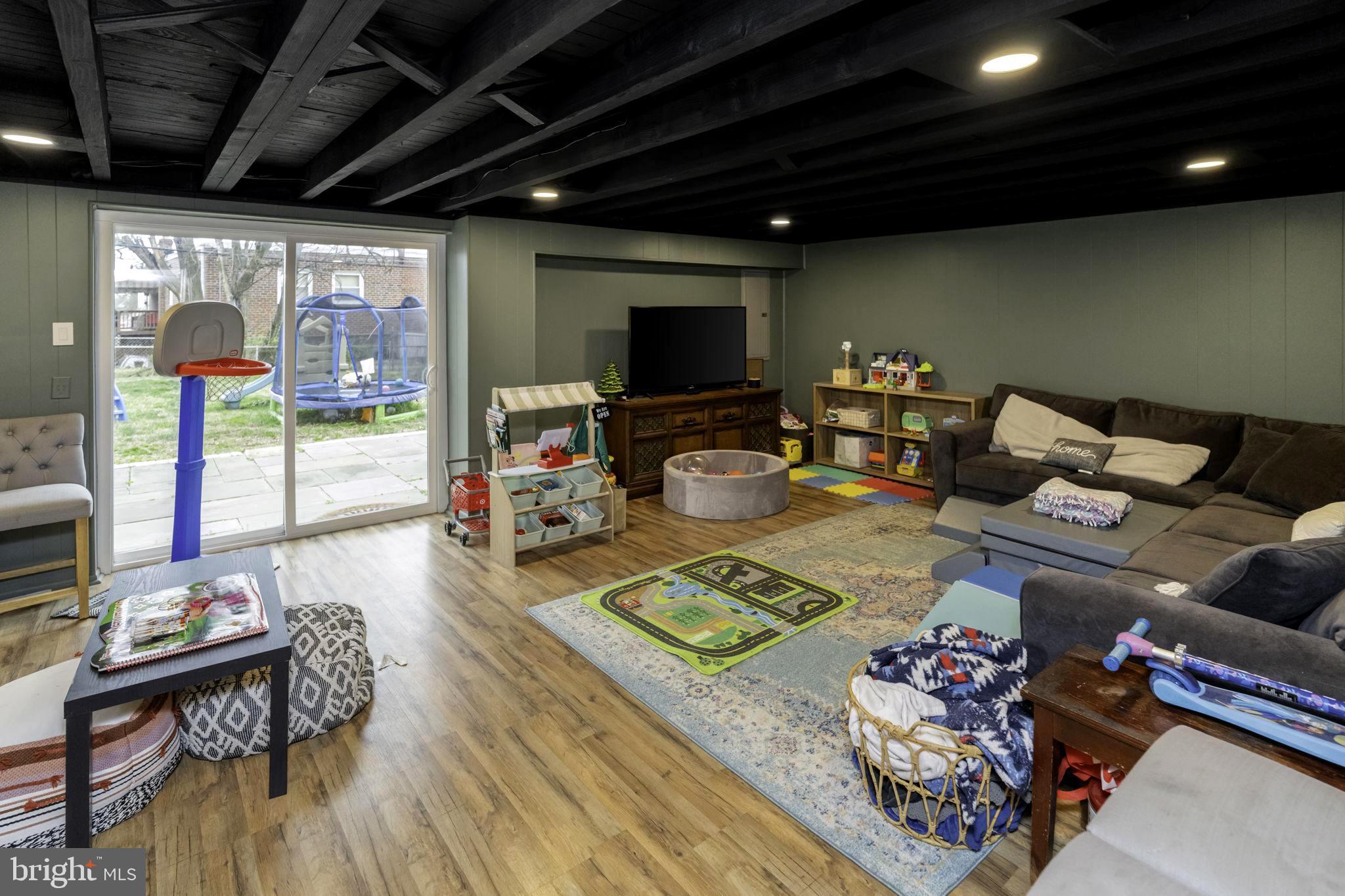 PINE VALLEY - Residential