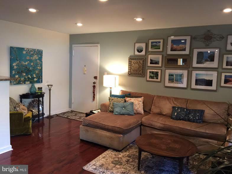 OCCOQUAN RIDGE CONDO - Residential Lease