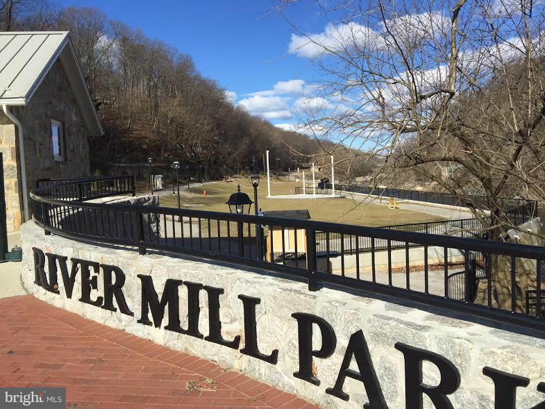 OCCOQUAN RIDGE CONDO - Residential Lease