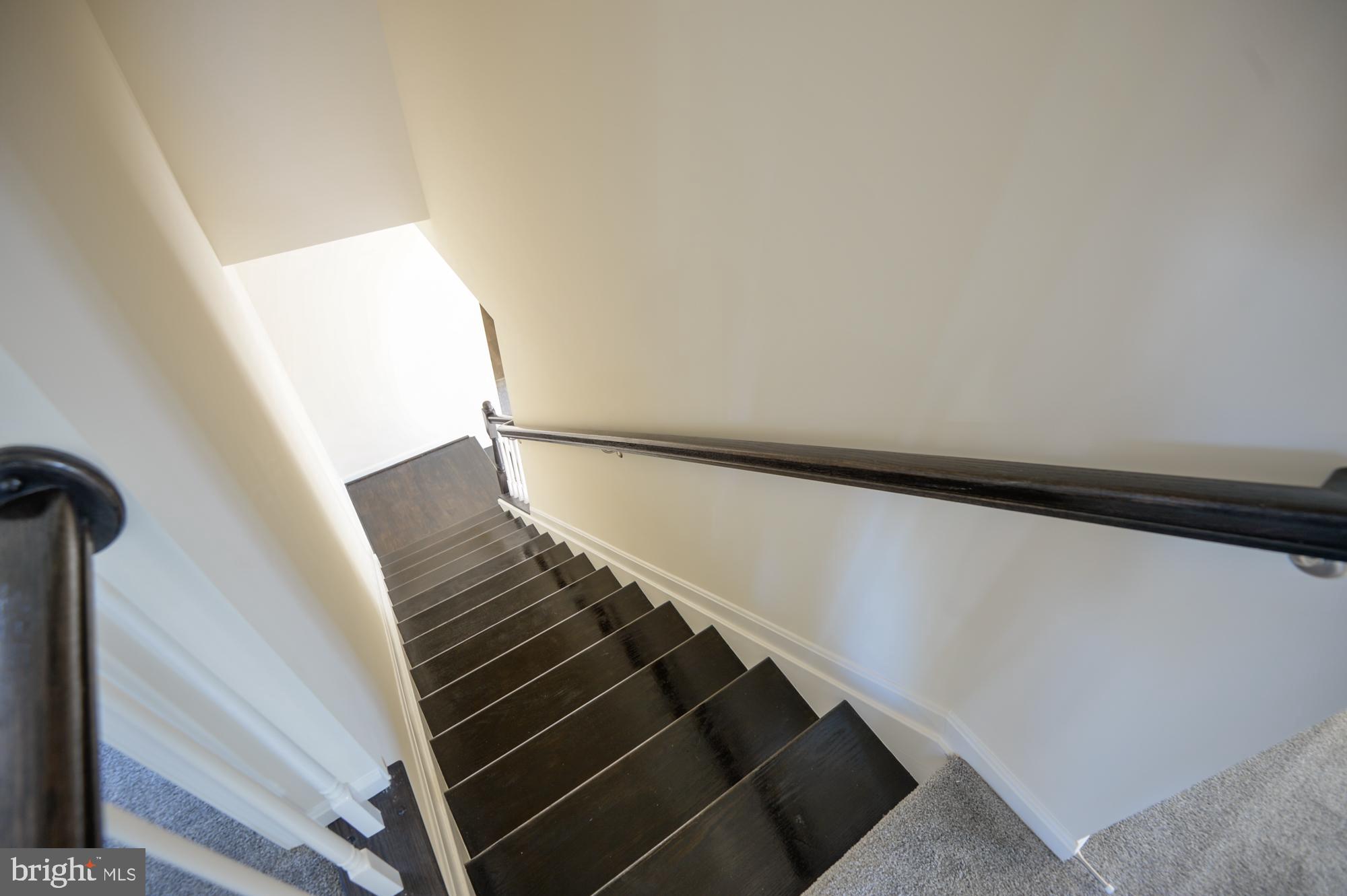 HUNTERS MILL - Residential Lease